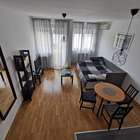 Charlie Aviv Park Apartment Belgrade Exterior photo